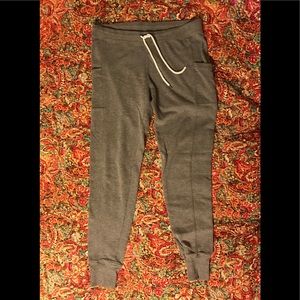 Aerie grey sweatpants, straight/skinny leg